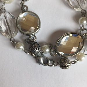 Silver, pearl and crystal long necklace.